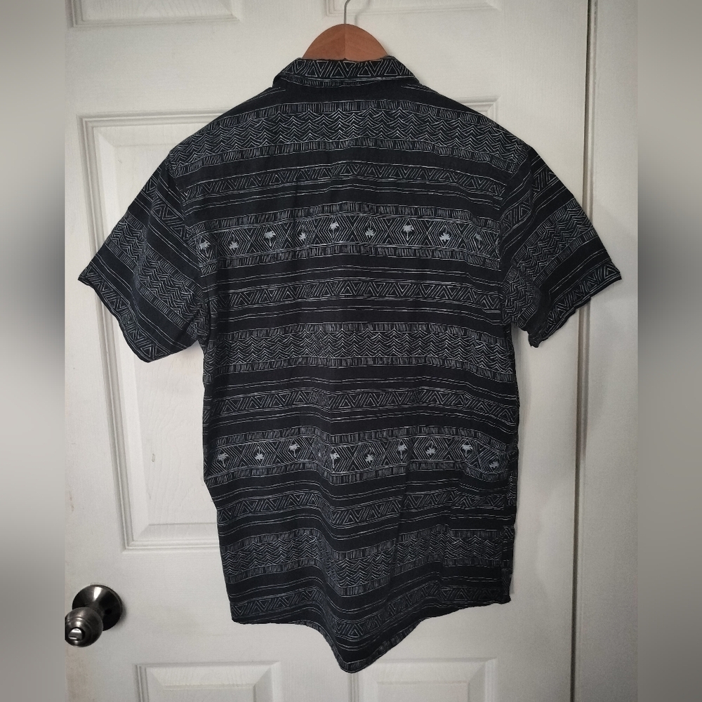 Rip Curl Men's Black Patterned Shirt - Picture 4 of 4